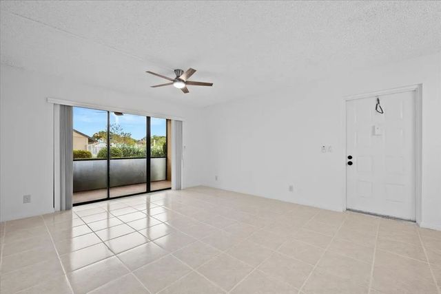 3 of 22 - 708 Sunny Pine Way #b1, Greenacres, FL