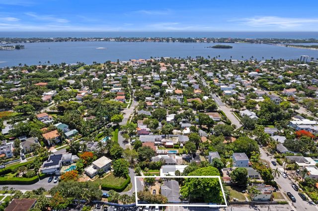 2 of 9 - 330 Marlborough Place, West Palm Beach, FL