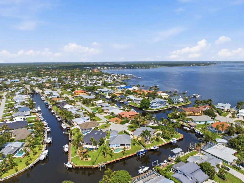1489 Sw Seahawk Way, Palm City