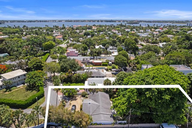 3 of 9 - 330 Marlborough Place, West Palm Beach, FL