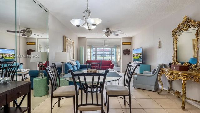 5 of 27 - 2851 E Sunrise Lakes Drive #106, Sunrise, FL