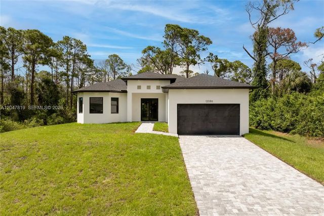 12086 Chamberlain Boulevard, Port Charlotte