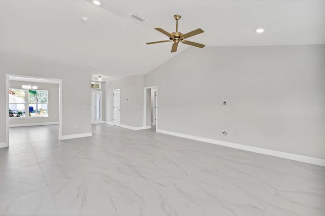 5 of 29 - 170 Spring Valley Avenue, Sebastian, FL