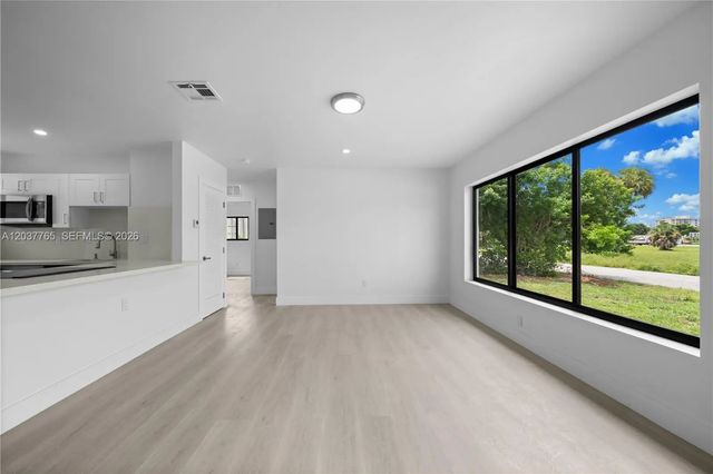2983 Nw 1st Street, Pompano Beach