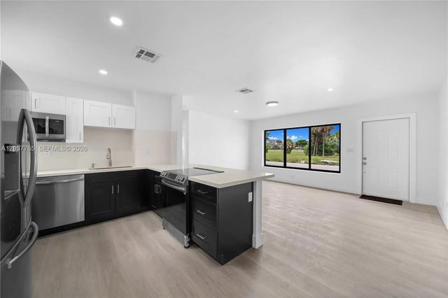 3 of 30 - 2983 Nw 1st Street, Pompano Beach, FL