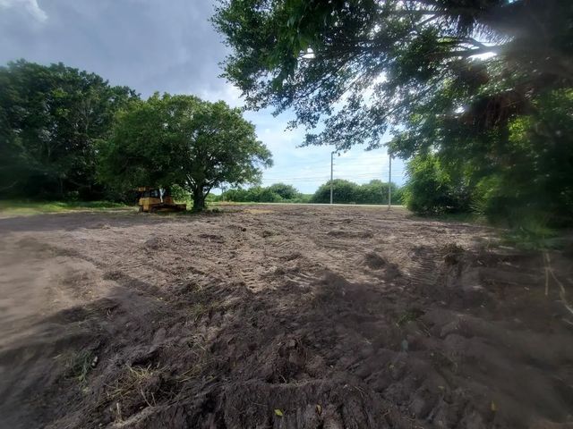 14744 Us Highway 441 Highway, Canal Point