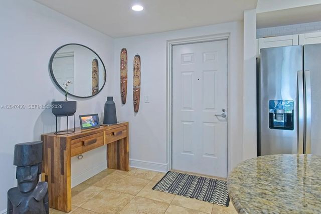 4 of 20 - 7285 Sw 90th Street #d613, Miami, FL