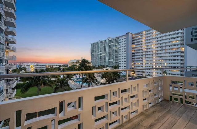 2 of 21 - 1900 S Ocean Drive #508, Fort Lauderdale, FL