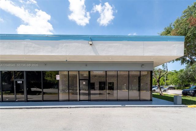 5 of 13 - 3801 N University Drive #501, Sunrise, FL