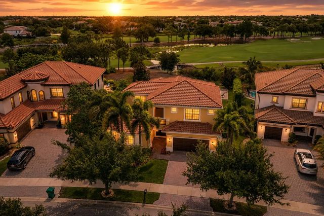 8152 Bradford Way, Parkland