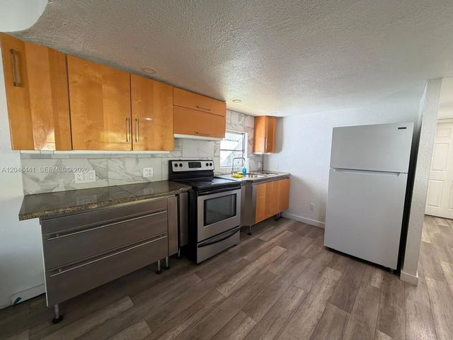 5 of 31 - 5331 Sw 35th Street, Davie, FL