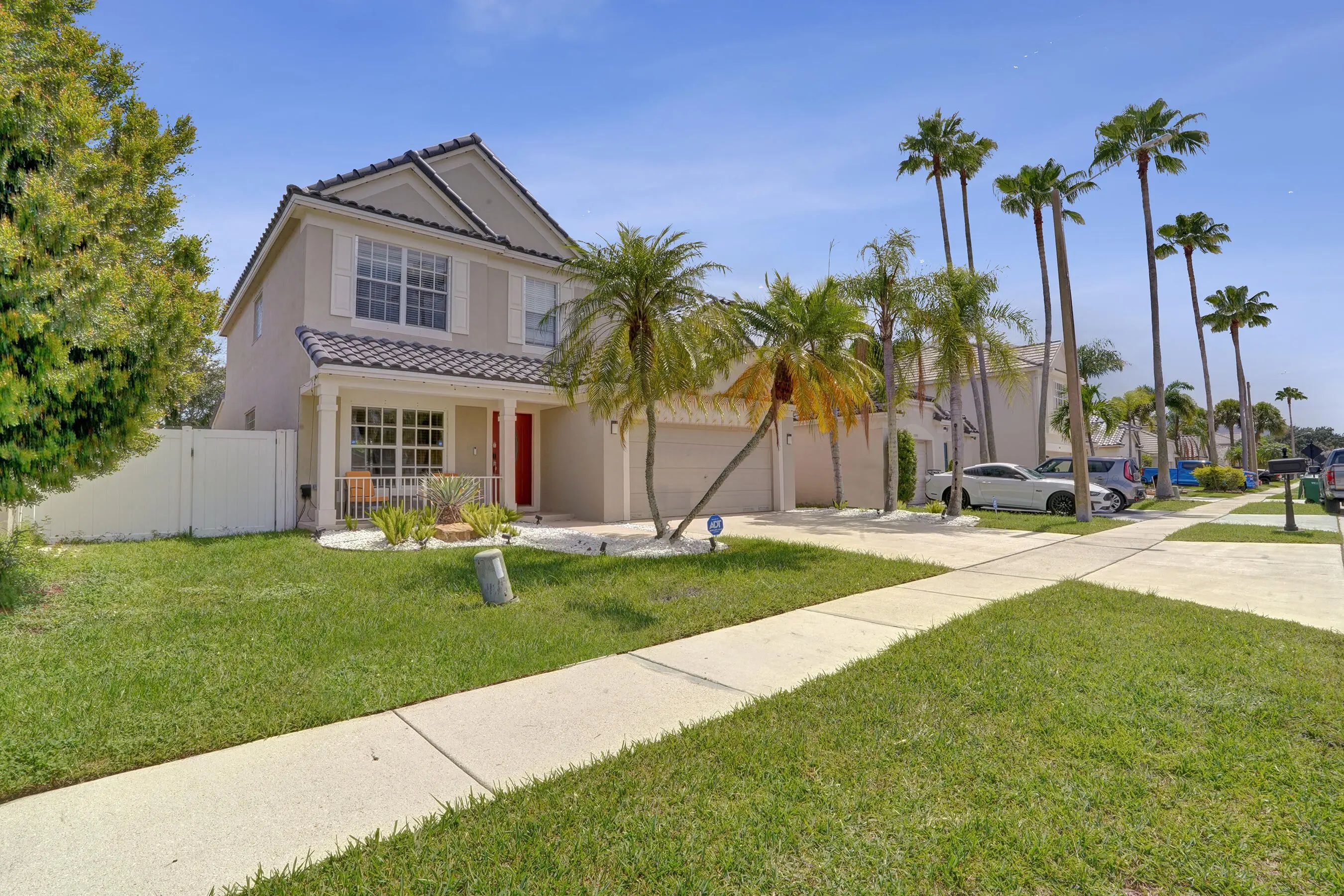 5884 N Plum Bay Parkway, Tamarac
