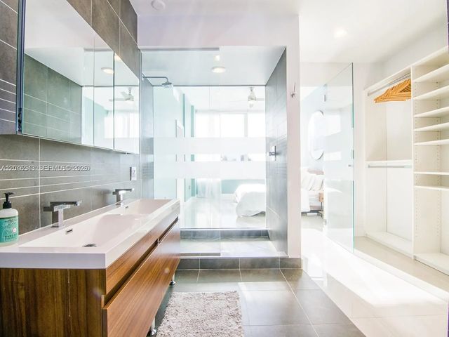 5 of 24 - 2100 Park Avenue #406, Miami Beach, FL
