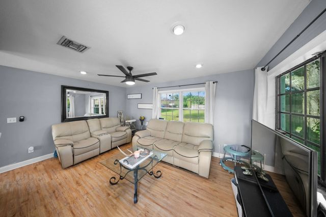 3 of 18 - 3516 Avenue F, Fort Pierce, FL