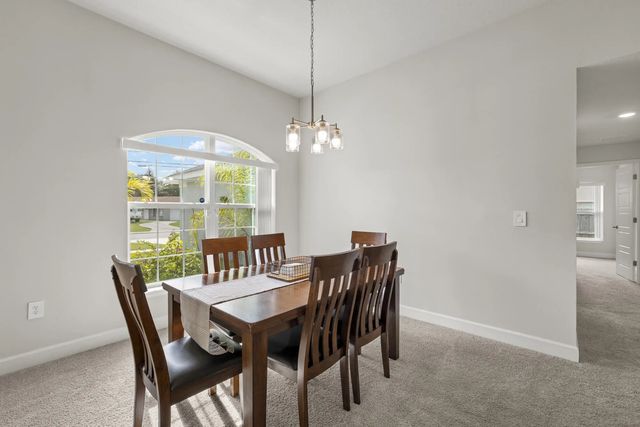 5 of 28 - 137 Sw Pisces Terrace, Port St. Lucie, FL