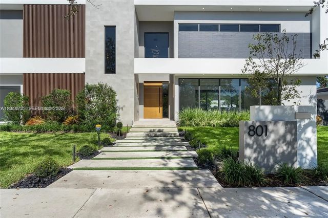 2 of 43 - 801 Se 11th Court, Fort Lauderdale, FL