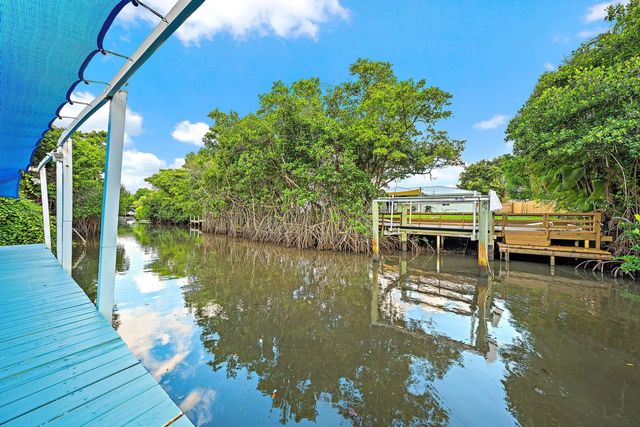 3 of 19 - 1005 Mohawk Street, Jupiter, FL