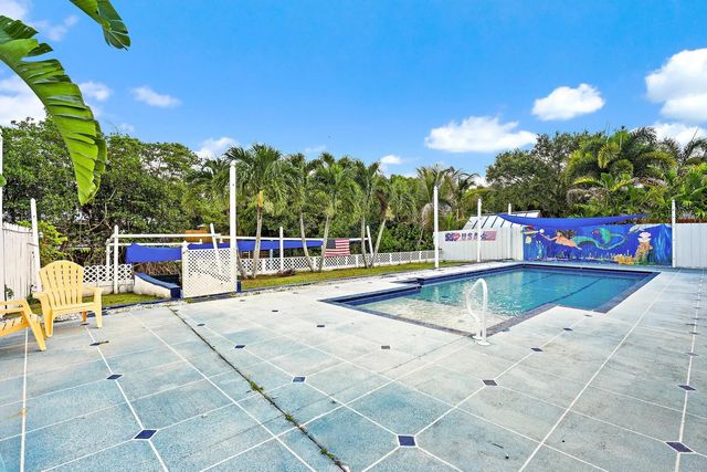 5 of 19 - 1005 Mohawk Street, Jupiter, FL