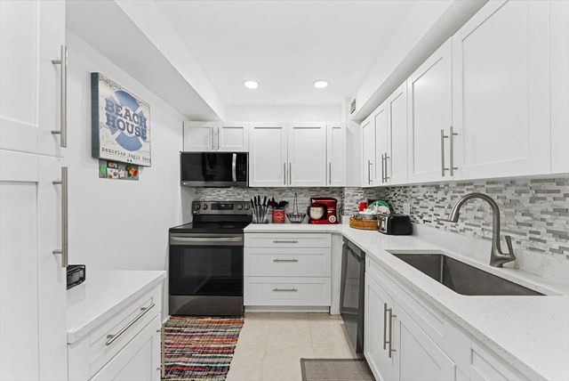 4 of 31 - 3450 S Ocean Boulevard #620, Palm Beach, FL