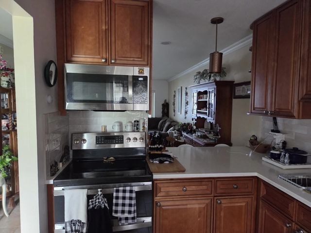 4 of 14 - 235 Lake Meryl Drive #235, West Palm Beach, FL