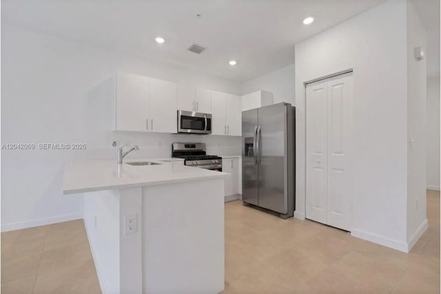 5 of 17 - 250 Sw 159th Lane, Pembroke Pines, FL