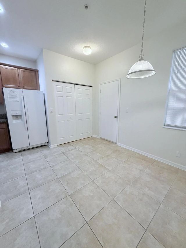 5 of 22 - 154 Village Boulevard #e, Tequesta, FL