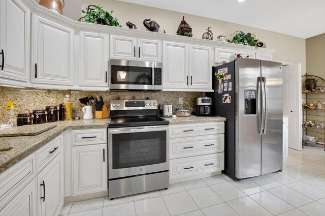 5 of 58 - 10632 Royal Caribbean Circle, Boynton Beach, FL