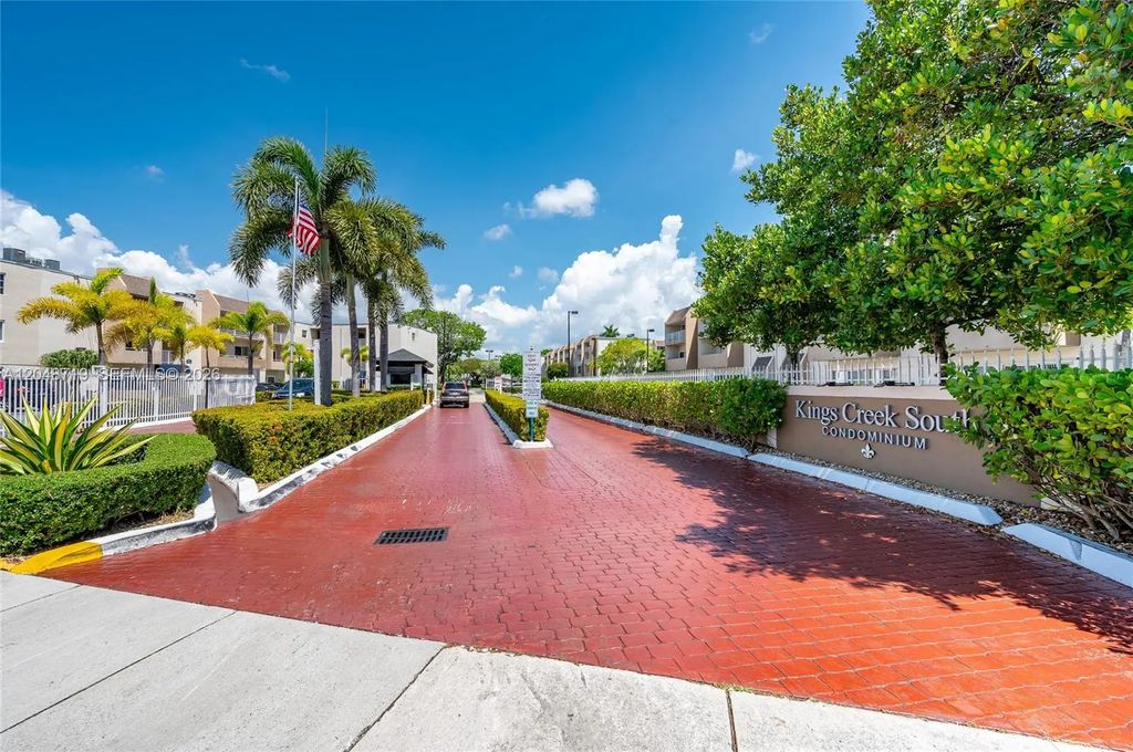 7705 Sw 86th Street #b-114, Miami