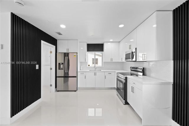 2 of 35 - 22503 Sw 113th Place, Miami, FL