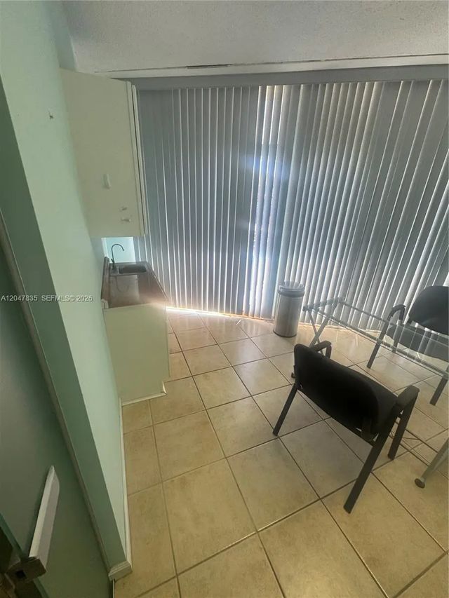 N/A, Hallandale Beach