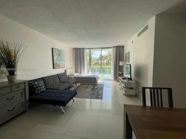2 of 17 - 3901 S Ocean Drive #3u, Hollywood, FL