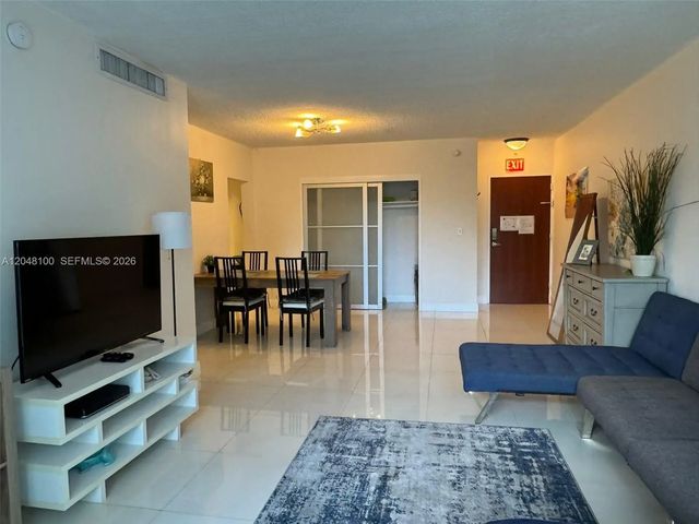 3 of 17 - 3901 S Ocean Drive #3u, Hollywood, FL