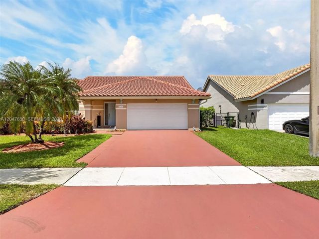 16203 Nw 8th Drive, Pembroke Pines