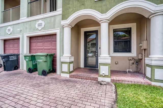 2 of 29 - 666 Ne 35th Avenue, Homestead, FL