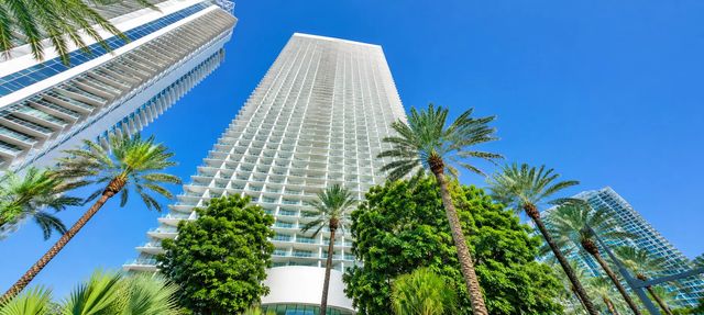 16901 Collins Avenue #3002, Sunny Isles Beach