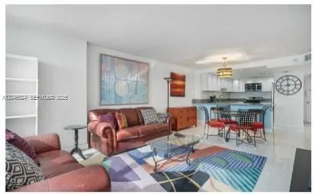 3 of 22 - 6039 Collins Avenue #619, Miami Beach, FL
