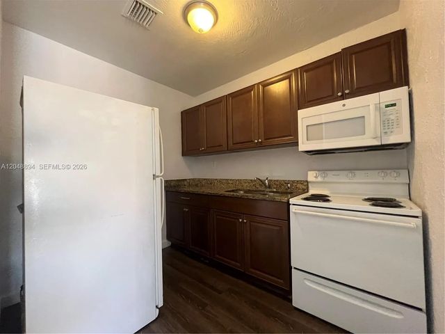 3 of 15 - 3024 Nw 2nd Street, Pompano Beach, FL