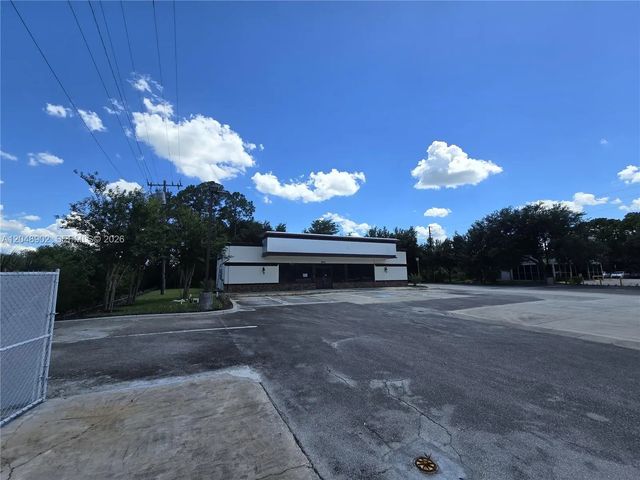 2 of 13 - 8801 20th Street, Vero Beach, FL
