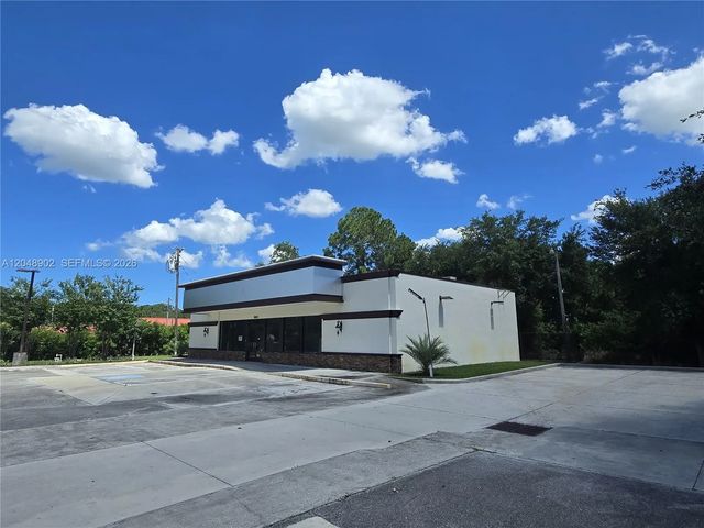 3 of 13 - 8801 20th Street, Vero Beach, FL