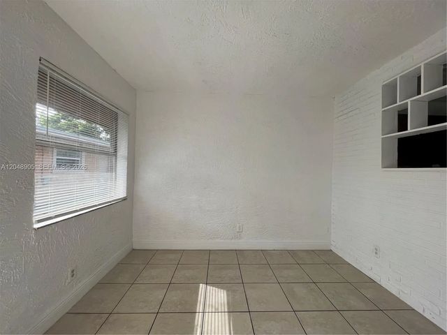 4 of 17 - 3028 Nw 2nd Street, Pompano Beach, FL