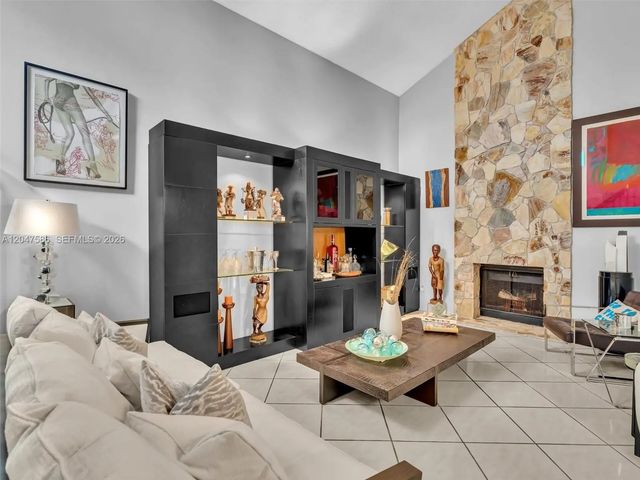 5 of 34 - 4224 Sw 148th Place, Miami, FL