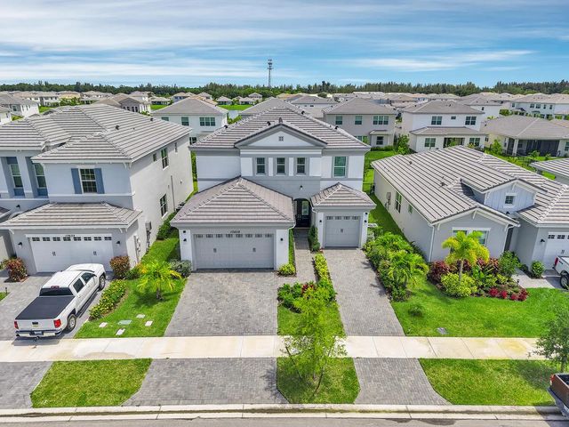 5 of 49 - 13638 Spruce Pne Drive, Westlake, FL