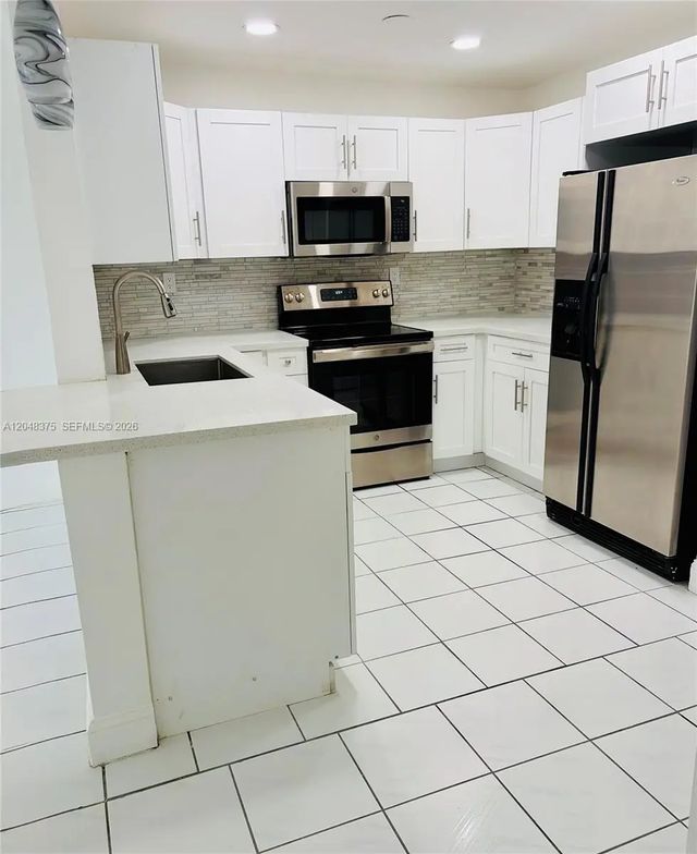 4 of 11 - 5705 W 20th Avenue #101, Hialeah, FL