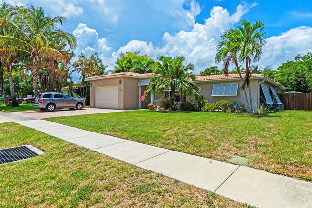 2 of 25 - 349 Sw 14th Court, Pompano Beach, FL