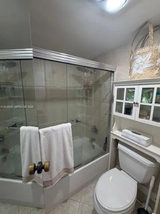 5 of 16 - 100 Bayview Drive #1208, Sunny Isles Beach, FL