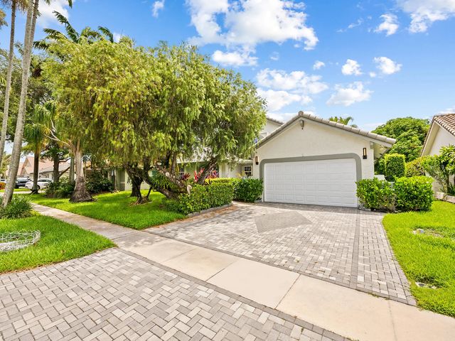 5 of 26 - 1750 W Oak Knoll Circle, Davie, FL