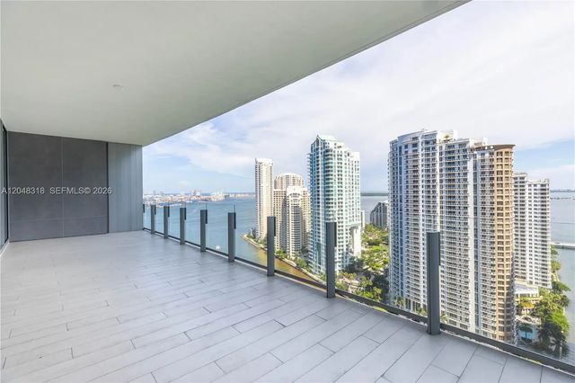 4 of 27 - 300 Biscayne Blvd Way #2702, Miami, FL
