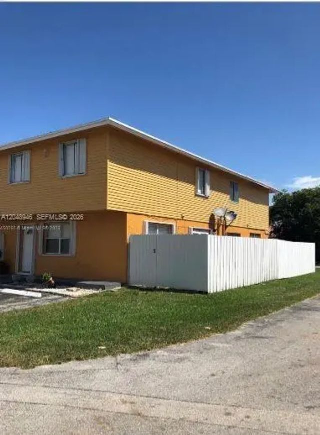 3 of 26 - 43 Ne 12th Avenue #43, Homestead, FL