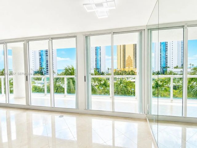 5 of 52 - 16400 Collins Avenue #542, Sunny Isles Beach, FL