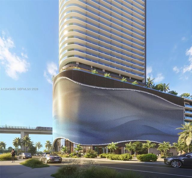690 Sw 1 Avenue #2810, Miami